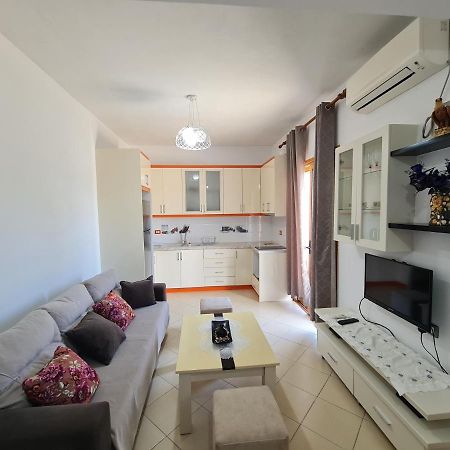 Guesthouse Emanuel Ksamil Eksteriør billede