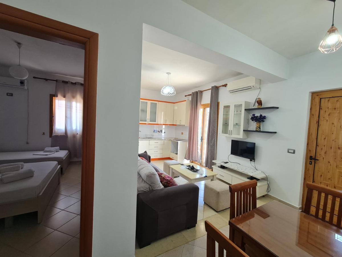 Guesthouse Emanuel Ksamil Eksteriør billede